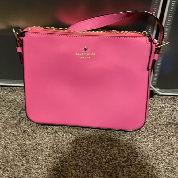 Beautiful pink Kate spade crossbody bag - Picture 1 of 3